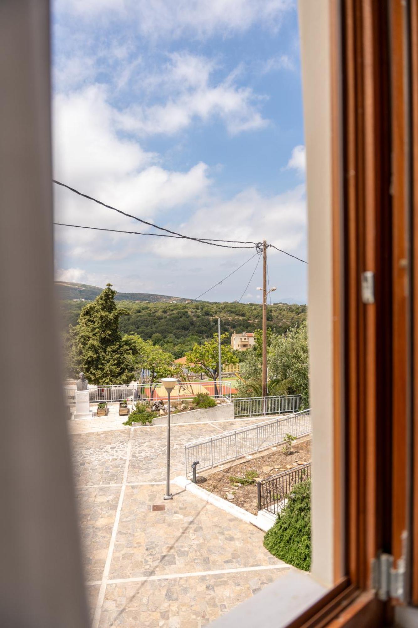 Elia Guesthouse Chromonastiri Khromonastírion Exterior foto